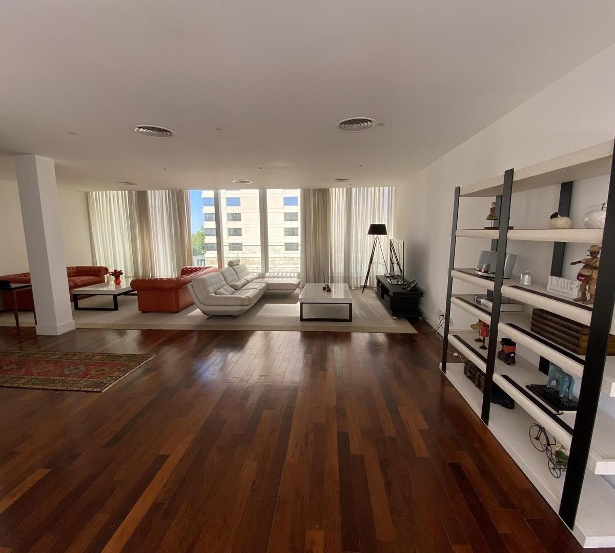 Departamento en Venta Ubicado en Puerto Madero, Capital Federal, Buenos Aires 2