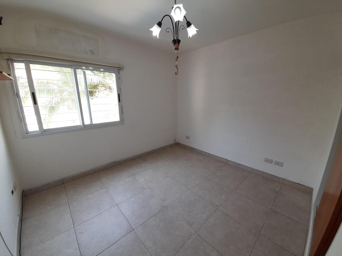 Hermoso Depto. de 2 Amb. en Complejo de Duplex a 1 Cuadra de Av Rivadavia 2