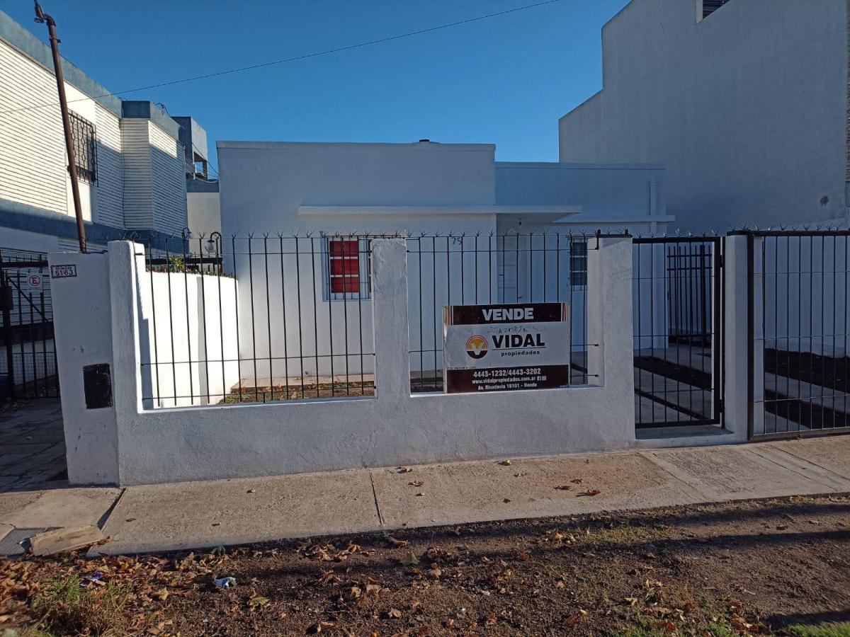 CASA DE 3 AMBIENTES TOTALMENTE RECICLADA