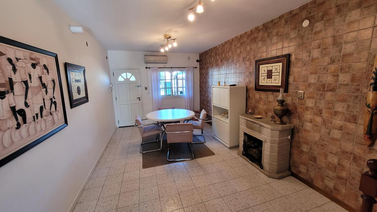 Foto de EXCELENTE TRIPLEX DE 4 AMB. Y MEDIO EN HAEDO SUR, imagen 4