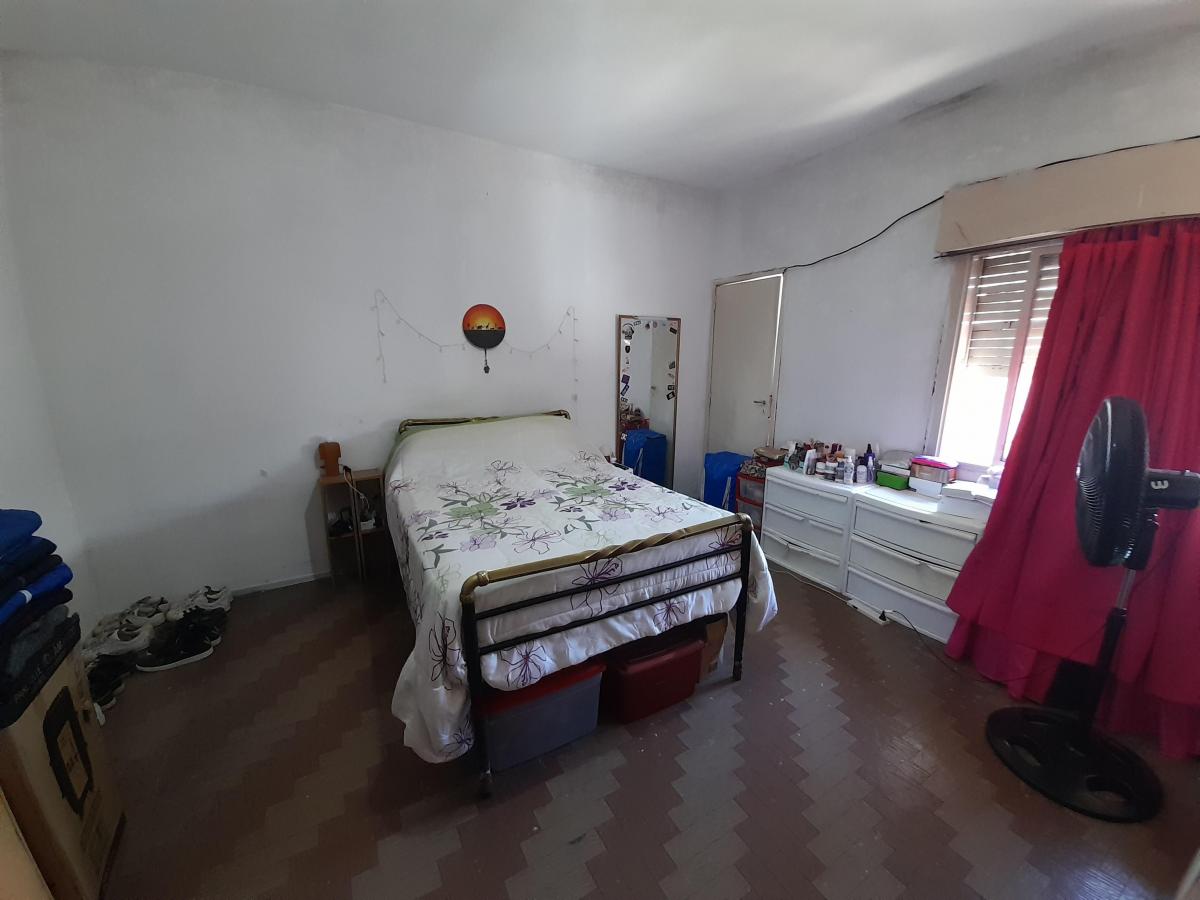 Casa en PH Al Frente Para Reciclar (2 Unidades de 3 Ambientes Cada Una) 5