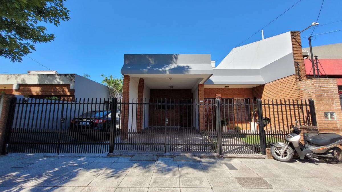Excelente Casa de 3 Ambientes Sobre Lote de 472 m² 5