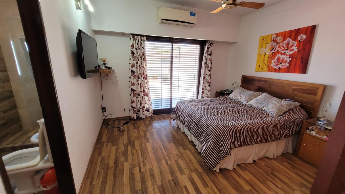 Excelente Casa de 4 Ambientes Sobre Lote de 288 m² con Parque y Piscina 4