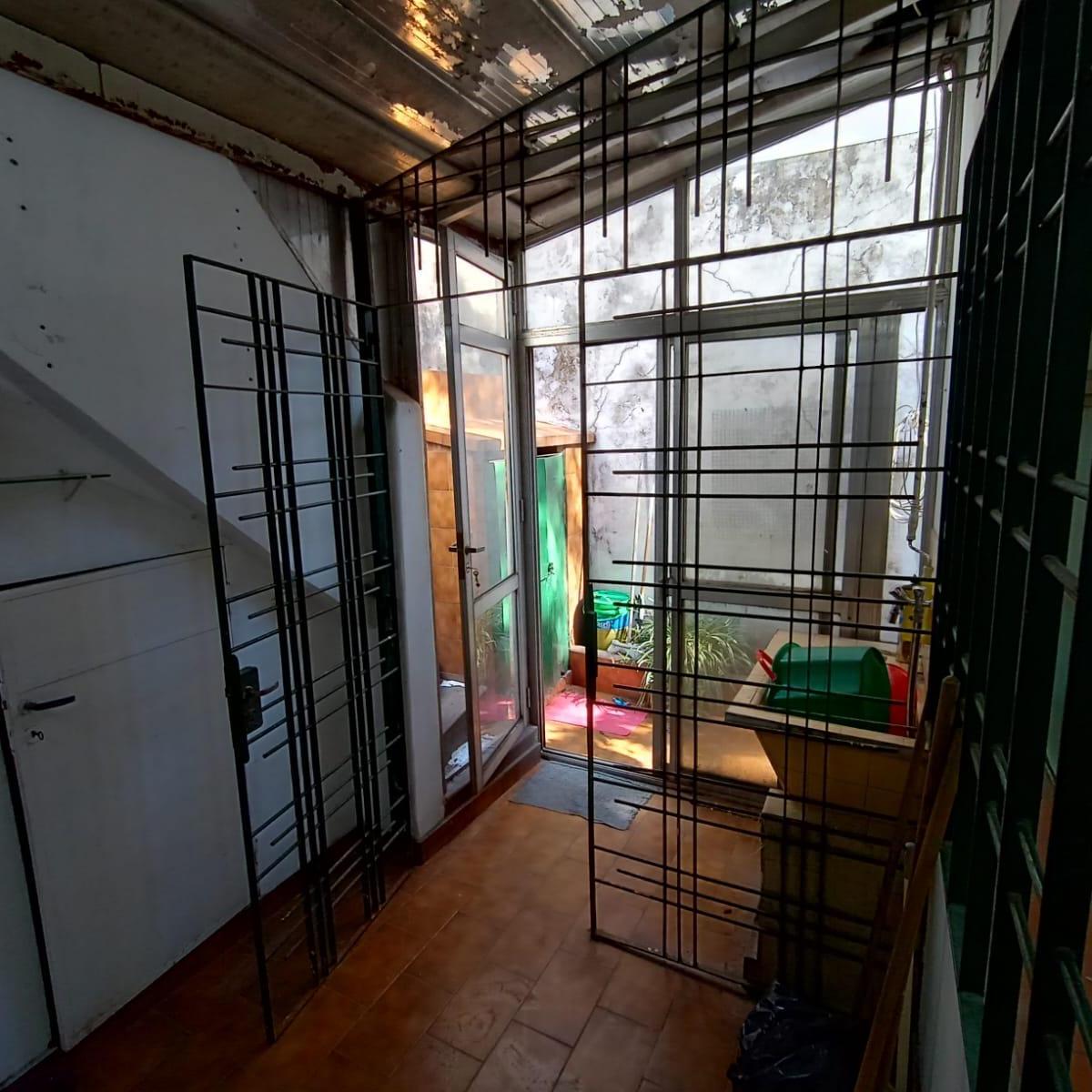 Casa en PH al frente de 3 ambientes a mts del paseo lineal