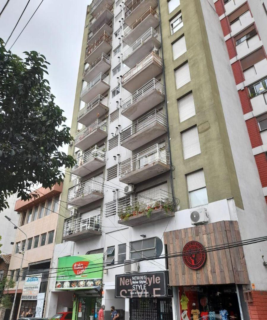 DEPARTAMENTO DE 2AMB. A 2 CUADRAS DE LA ESTACION DE RAMOS MEJIA, APTO PROFESIONAL