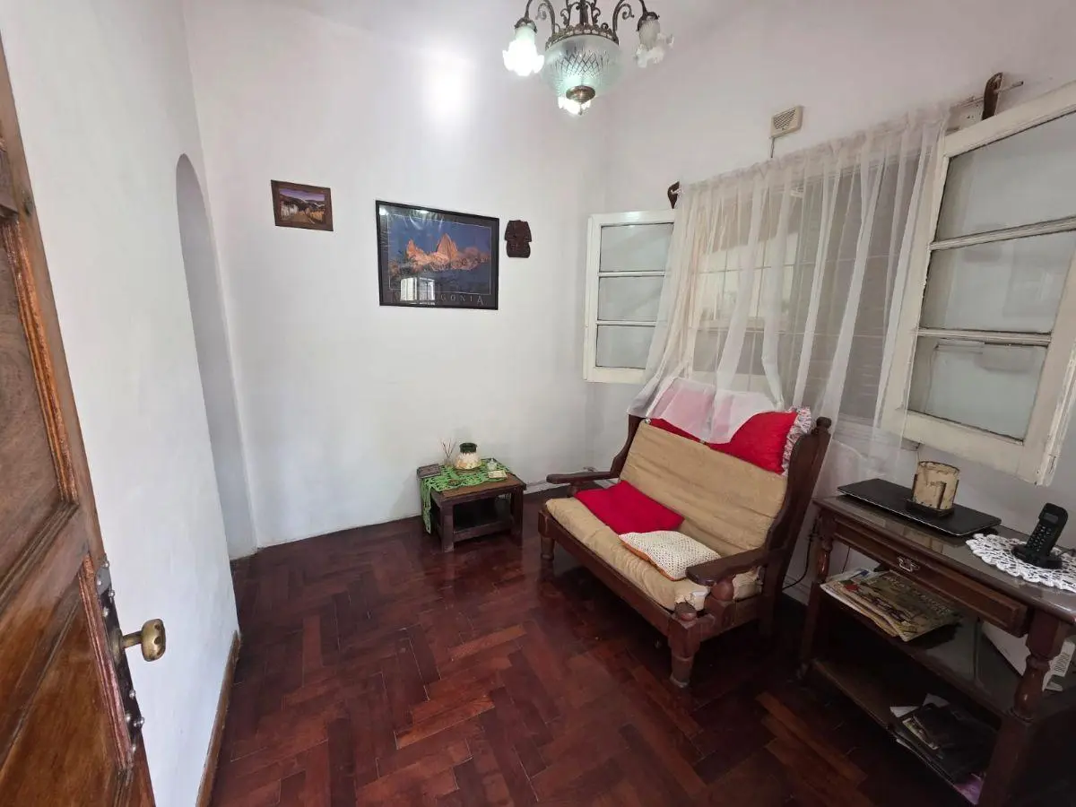 Casa de 3 ambientes en una planta con garage y patio 5