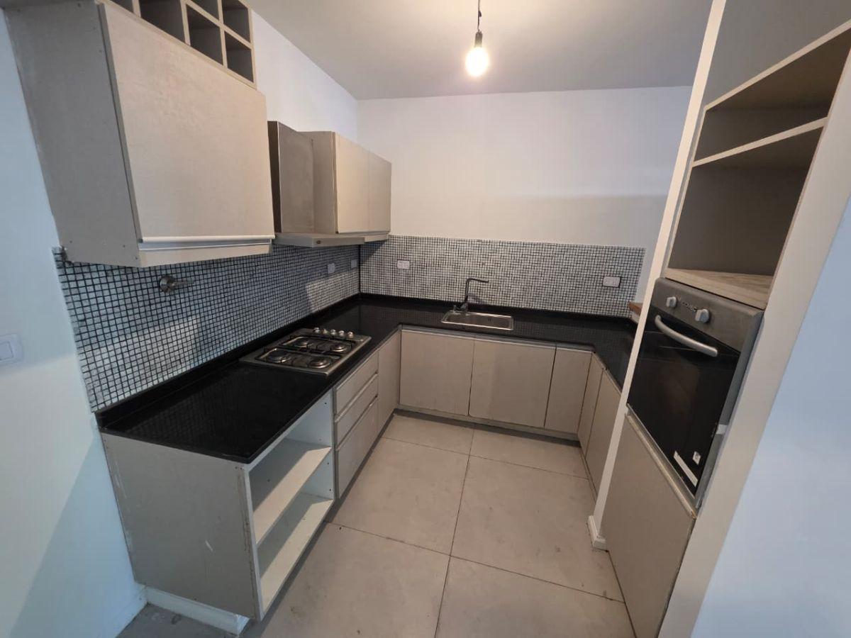 Foto de EXCELENTES DUPLEX DE 4 AMB. EN UBICACION PRIVILEGIADA, imagen 4