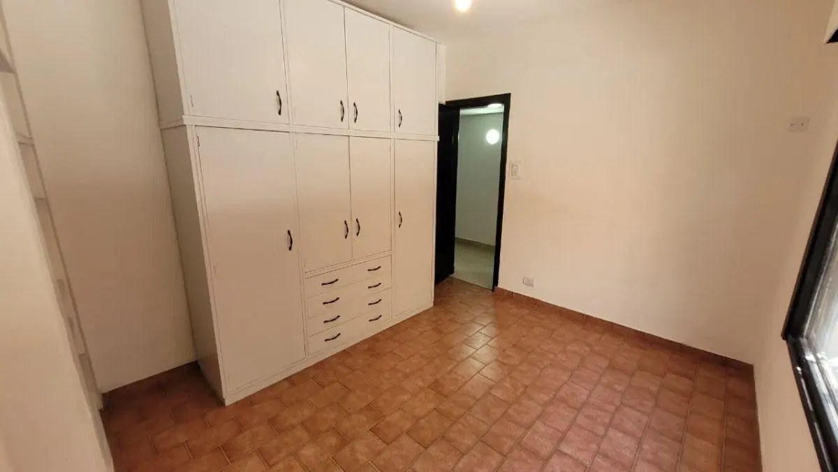 Excelente Casa en PH de 3 ambientes actualizada a 3 cuadras del centro de Morón. 8