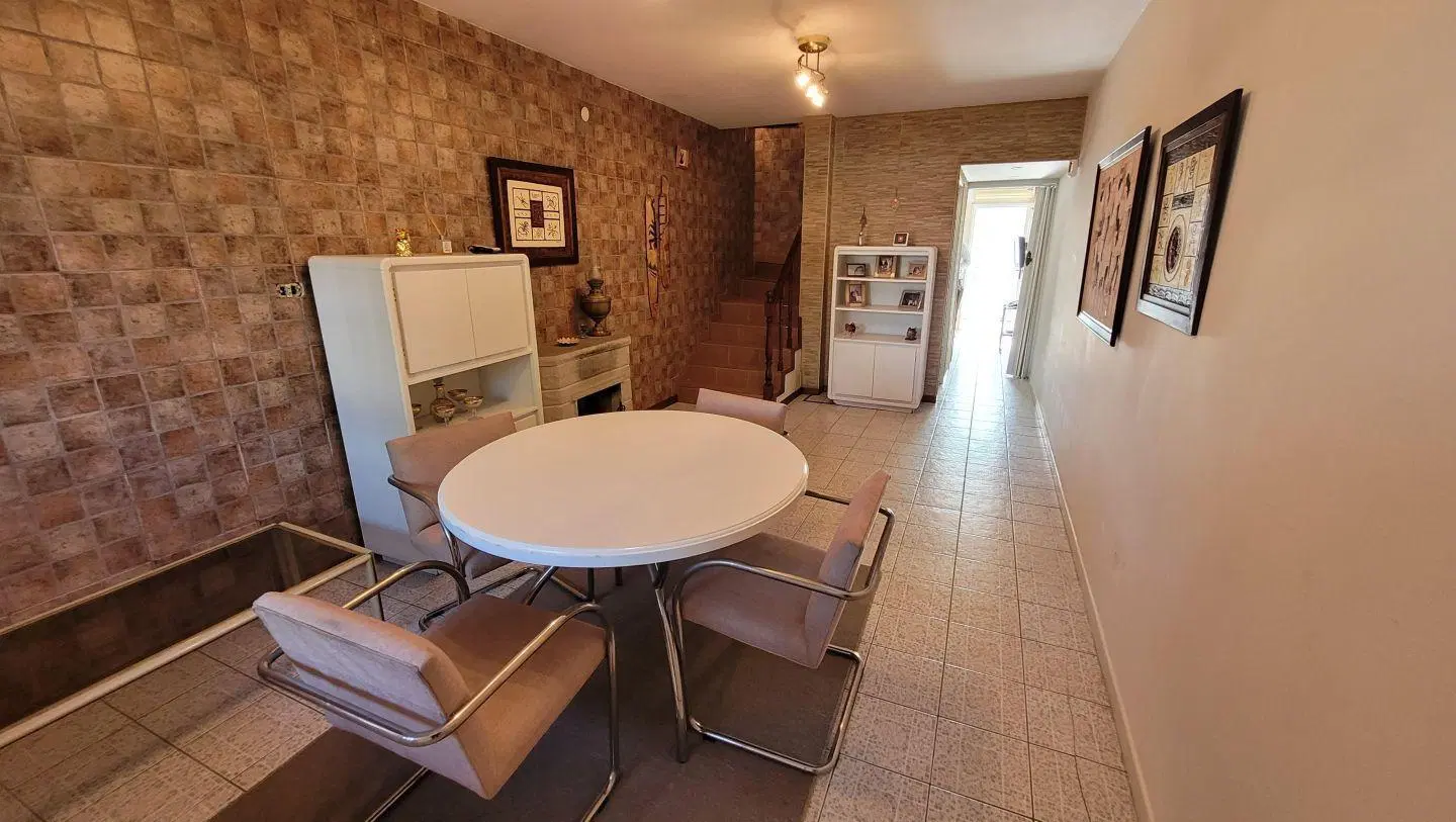 EXCELENTE TRIPLEX DE 4 AMB. Y MEDIO EN HAEDO SUR 8