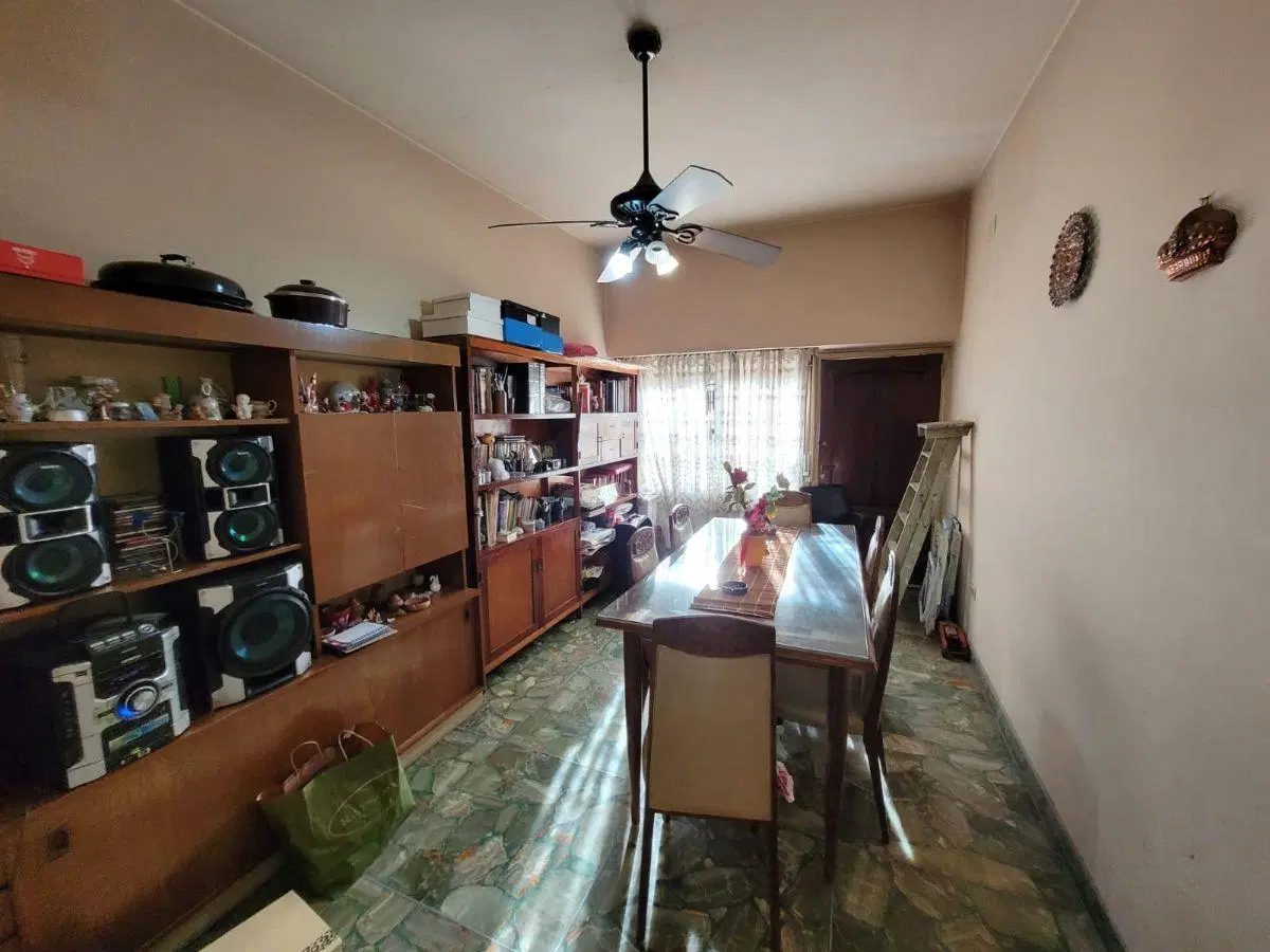 Casa en venta ideal 2 familias en El Palomar sobre lote de 373m2 8