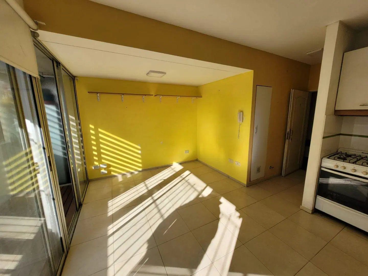 Departamento 1 ambiente. | Caseros al 100 8