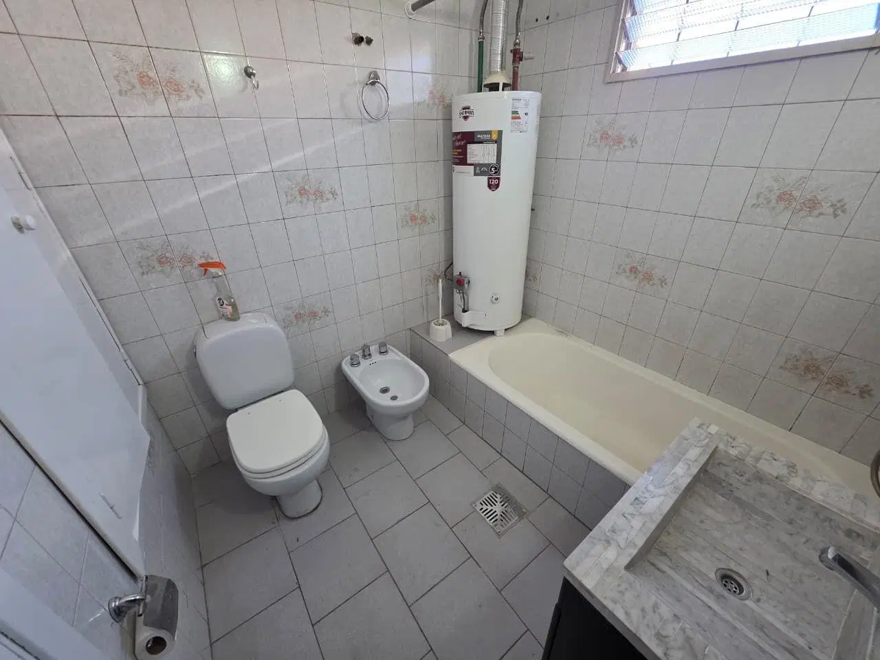 Departamento 3 ambientes. | Libertad al 300 5