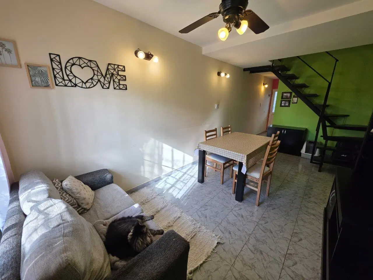 Casa 3 ambientes. | J. M. Moreno al 1100 2