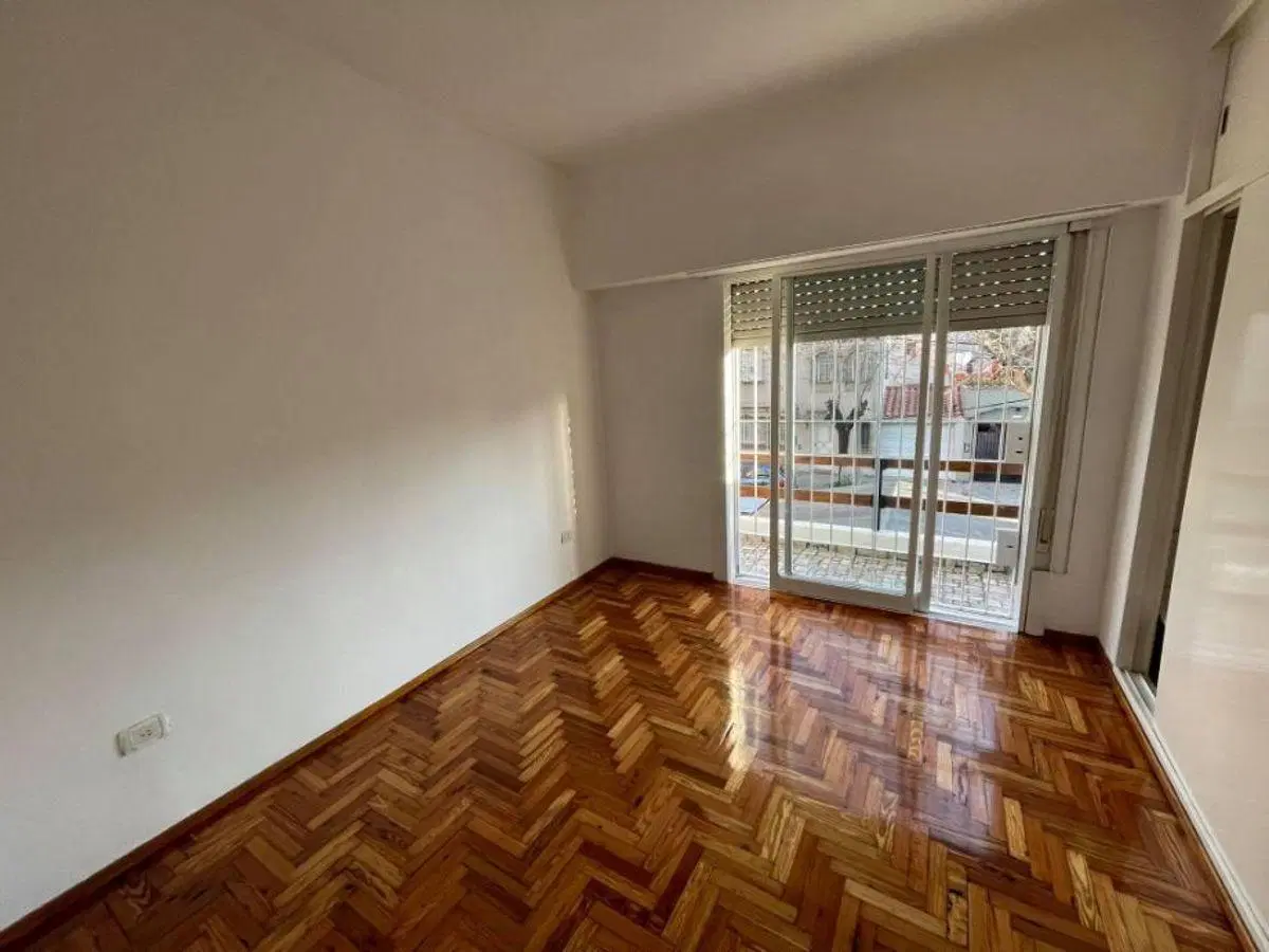 Casa 3 ambientes. | Suipacha al 100 4