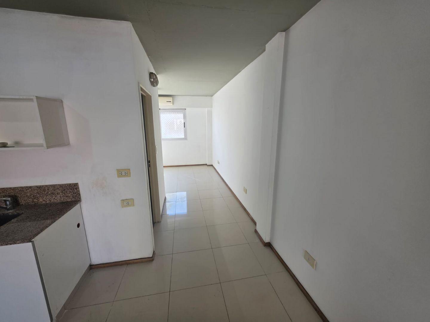 Foto de Departamento 2 ambientes. | Av. Rivadavia al 16000, imagen 4