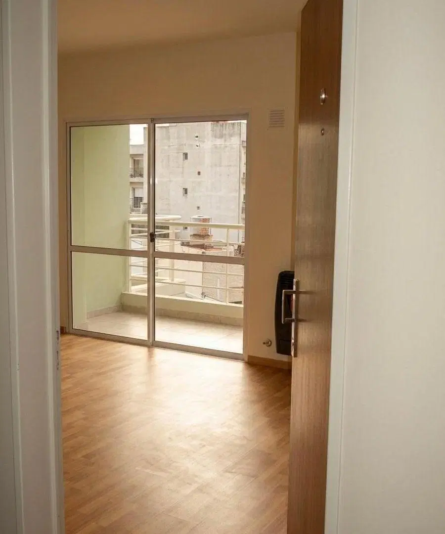 ALQUILER UN AMBIENTE CON BALCON ATERRAZADO 38 MTS 5