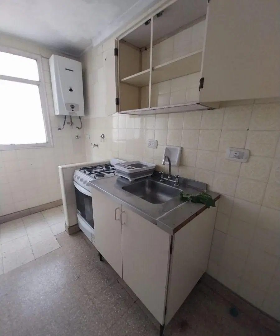 Departamento 1 Ambiente En Alquiler Lateral 33 Mts 5