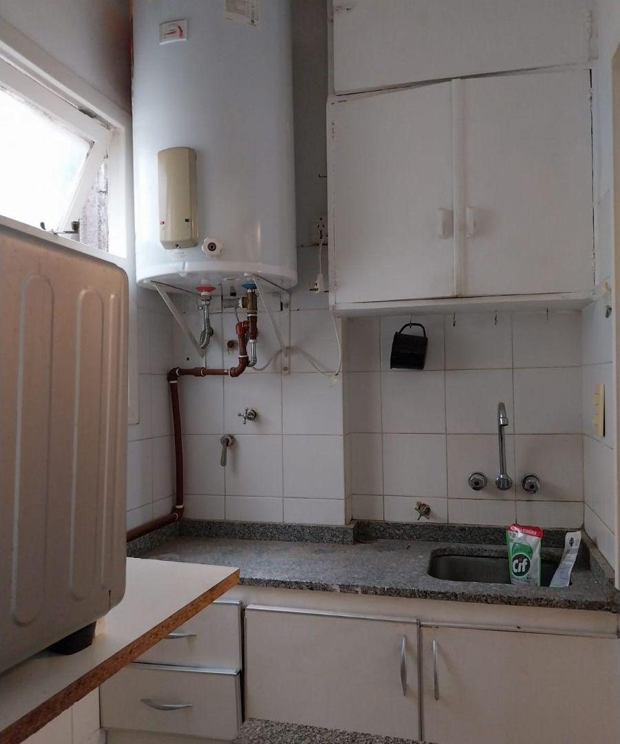 Foto de Departamento de 2 ambientes al frente con balcon ubicado en Juncal y, imagen 3
