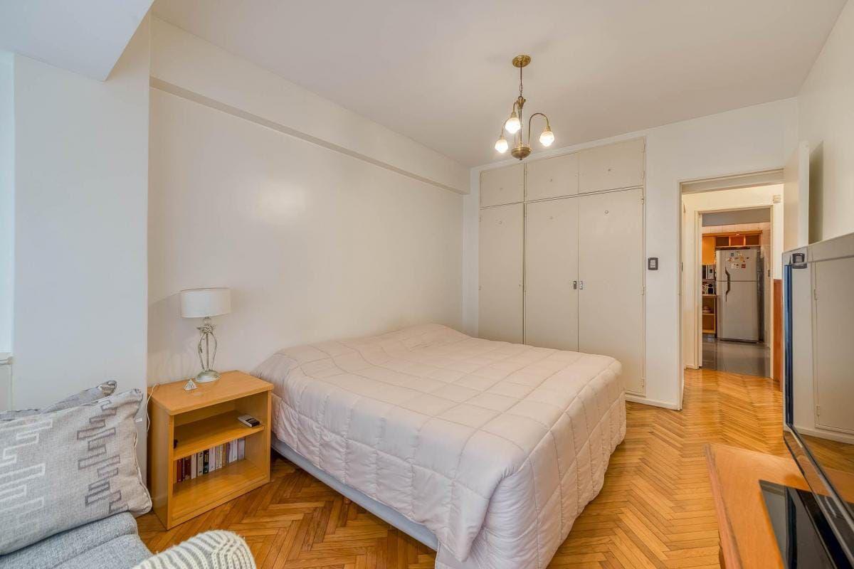 Foto de Venta Depart. 2 dorm. 100mts Alto Palermo, imagen 2