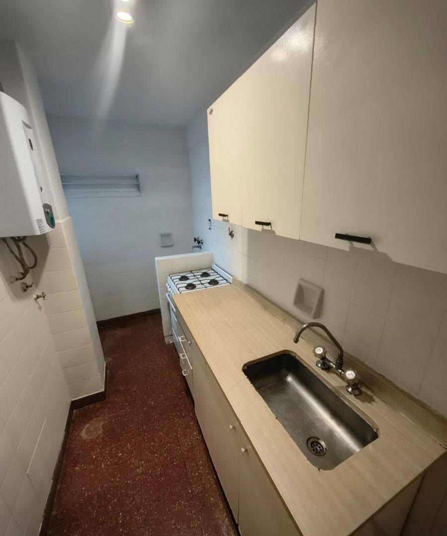 Foto de Departamento en alquiler Aguero y Juncal 30 m² con lavadero, imagen 3