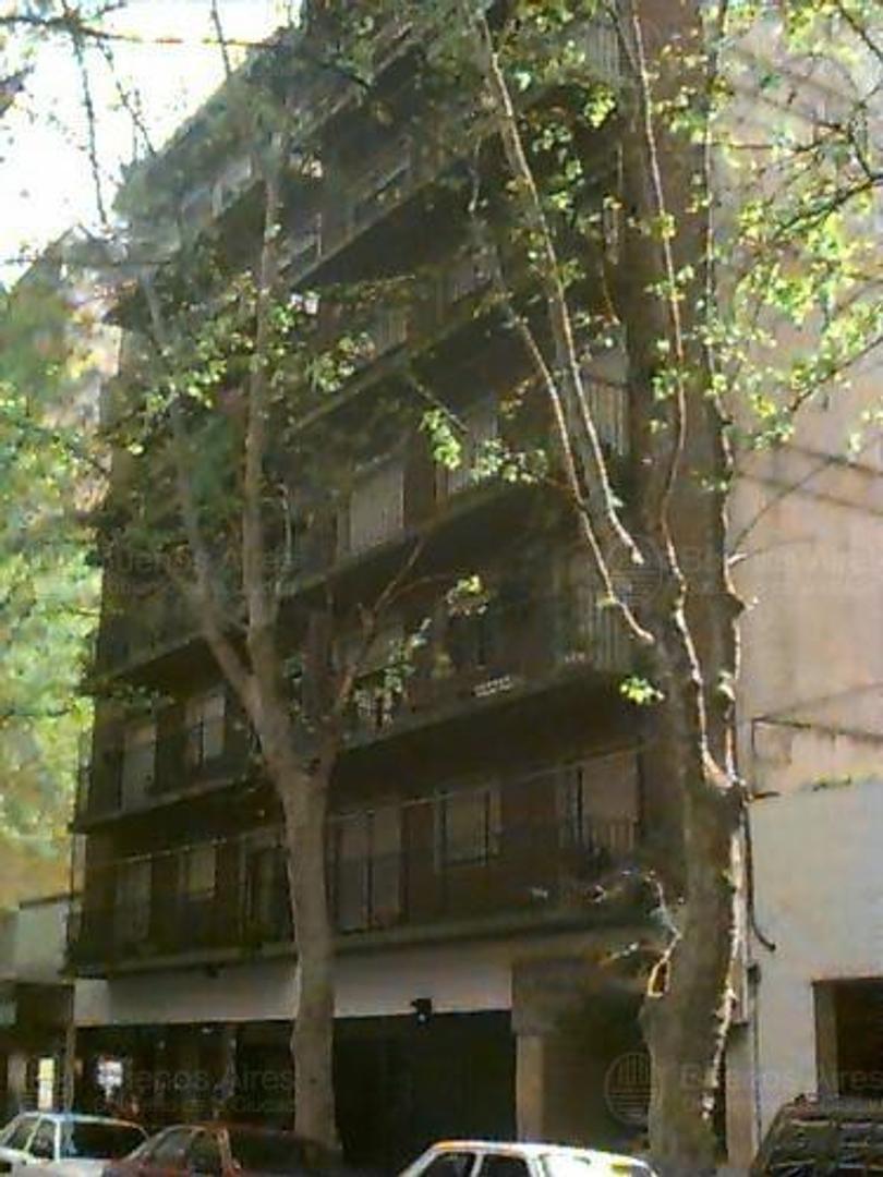 Departamento 3 Amb. Lateral - con Cochera Cub 1