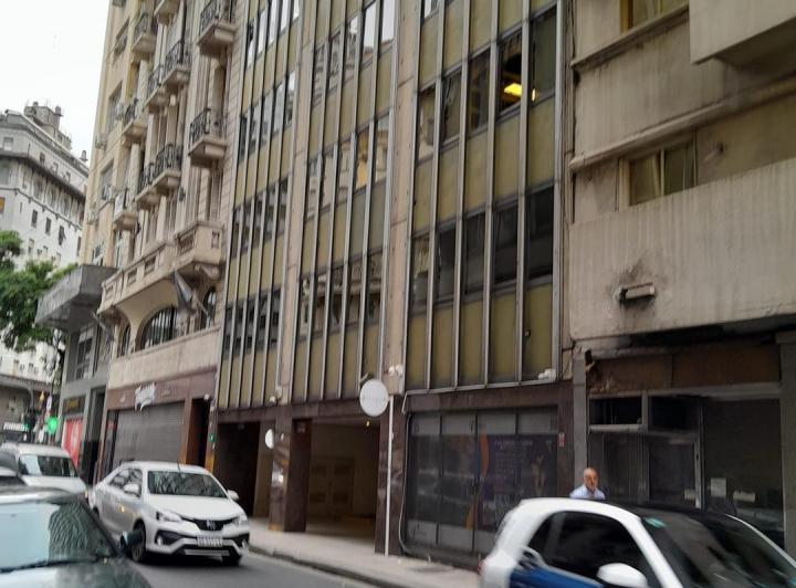 SEMIPIS CALLE 4 desp, A Lab, S. Firm, Recep. 3