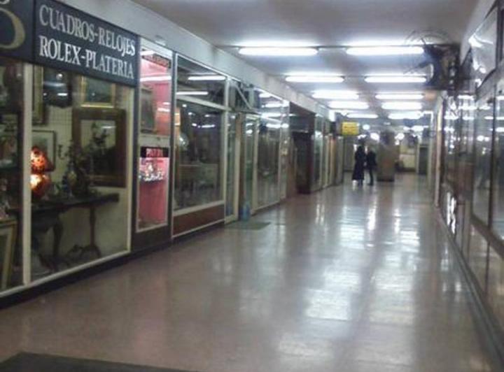 LOCAL GALERIA DE LOS ANTICUARIOS