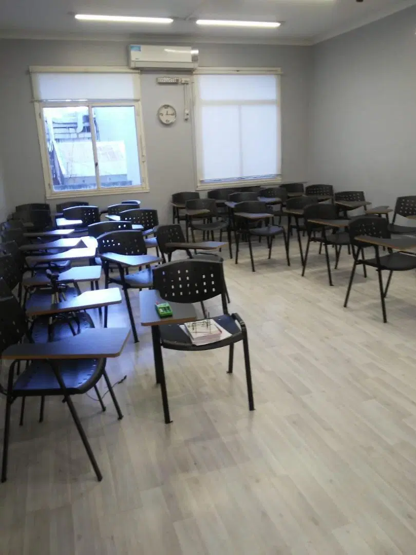 OFICINA AMPLIO PISO COMPLETO A CALLE 105 M² 4