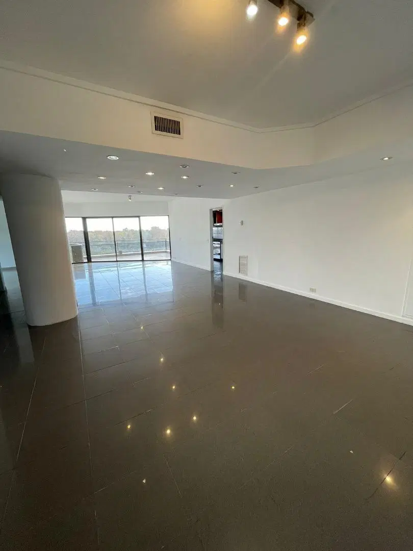 DEPARTAMENTO 4 AMB-VISTA A LA BAHÍA-TERRAZA-PARRILLA 2