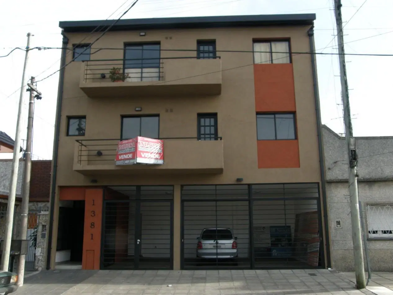 Departamento de 2 ambientes con cochera en Ramos Mejia 2