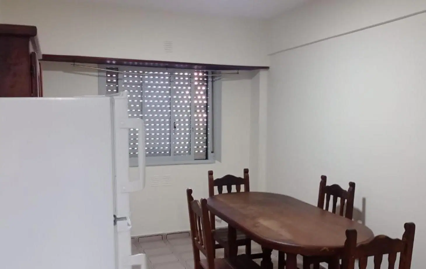 Departamento 2 amb a metros estacion Moron, Sarmiento 900 4