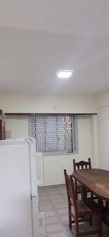 Departamento 2 amb a metros estacion Moron, Sarmiento 900 5