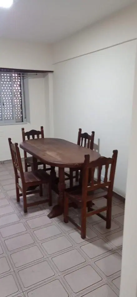 Departamento 2 amb a metros estacion Moron, Sarmiento 900 2
