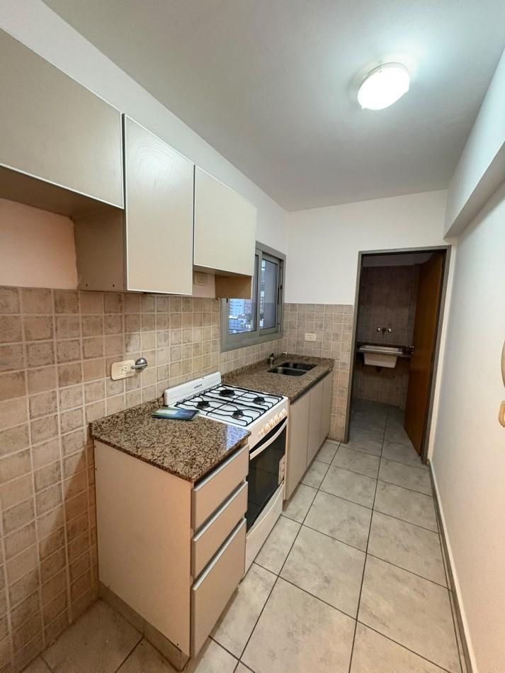 Foto de Departamento de 2 amb. con cochera, Nicolas Avellaneda 900, Castelar., imagen 4