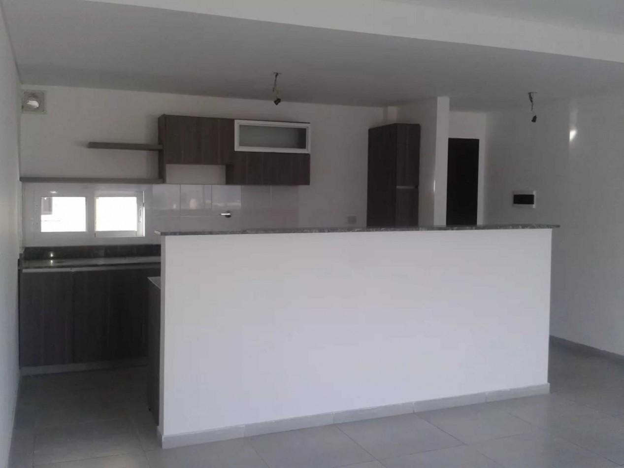Foto de VENTA Depto. 2 amb en MORON , Chiclana 165., imagen 5