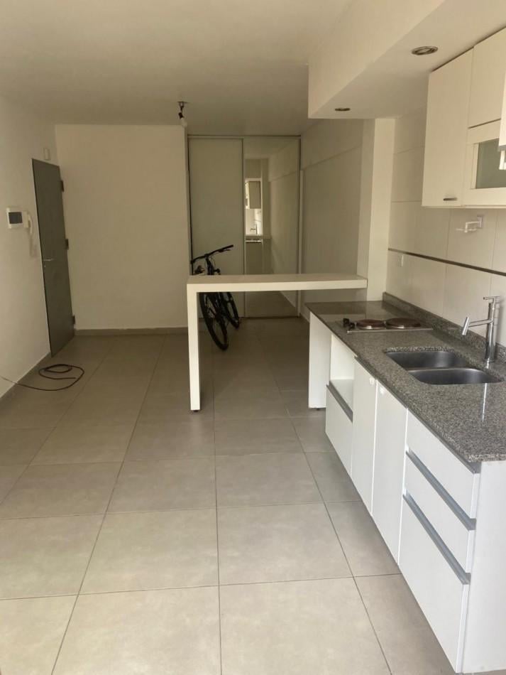 Foto de Monoambiente alquiler Cerano a estacion Moron, imagen 3