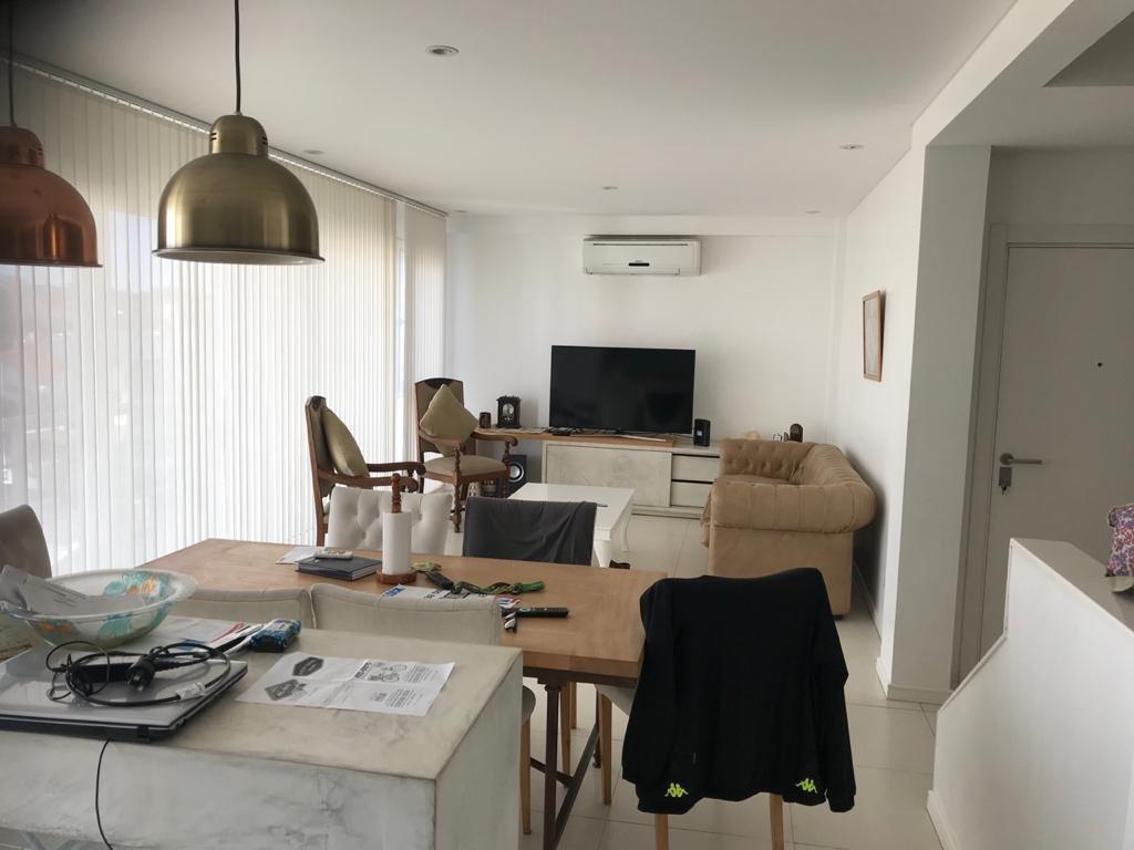 Foto de Piso de 4 ambientes con gran terraza propia. Zona Guemes. En venta., imagen 3
