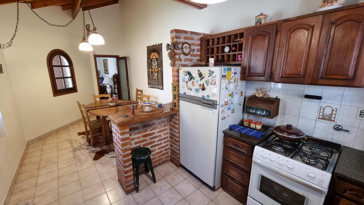 Venta en Block. Dos Viviendas Sobre un Mismo Lote. Barrio Los Troncos 2