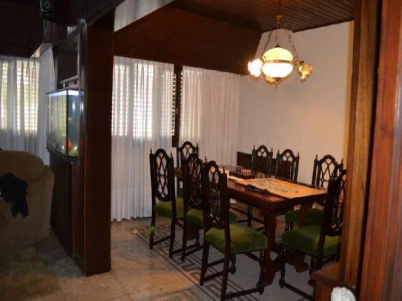 Foto de En venta Chalet 5 ambientes zona San Jose, imagen 2
