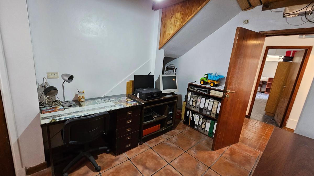 Foto de En venta: Chalet en 2 plantas . Zona Güemes, imagen 2