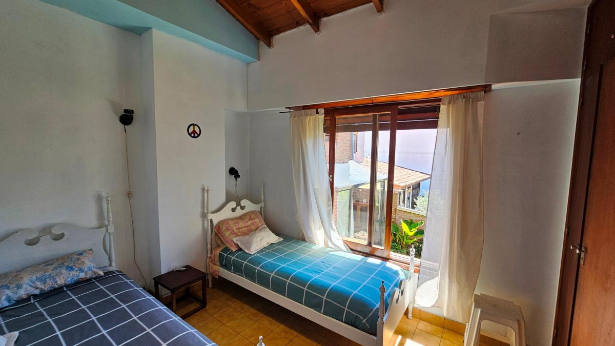 En Venta Chalet 7 Ambientes Zona Playa Grande 2