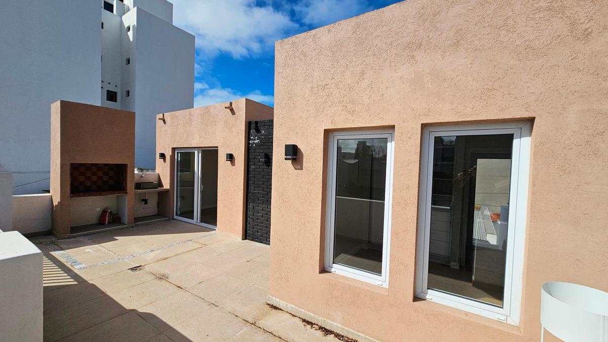 En Venta. Dúplex a Estrenar con Garage. Zona Paseo Aldrey. 5