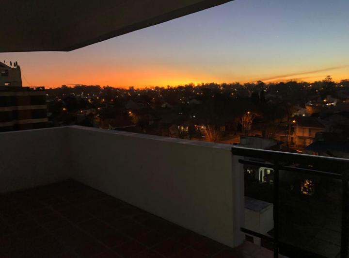 Departamento 3 amb balcón terraza c/cochera a 100mt del Pato P. Mogotes