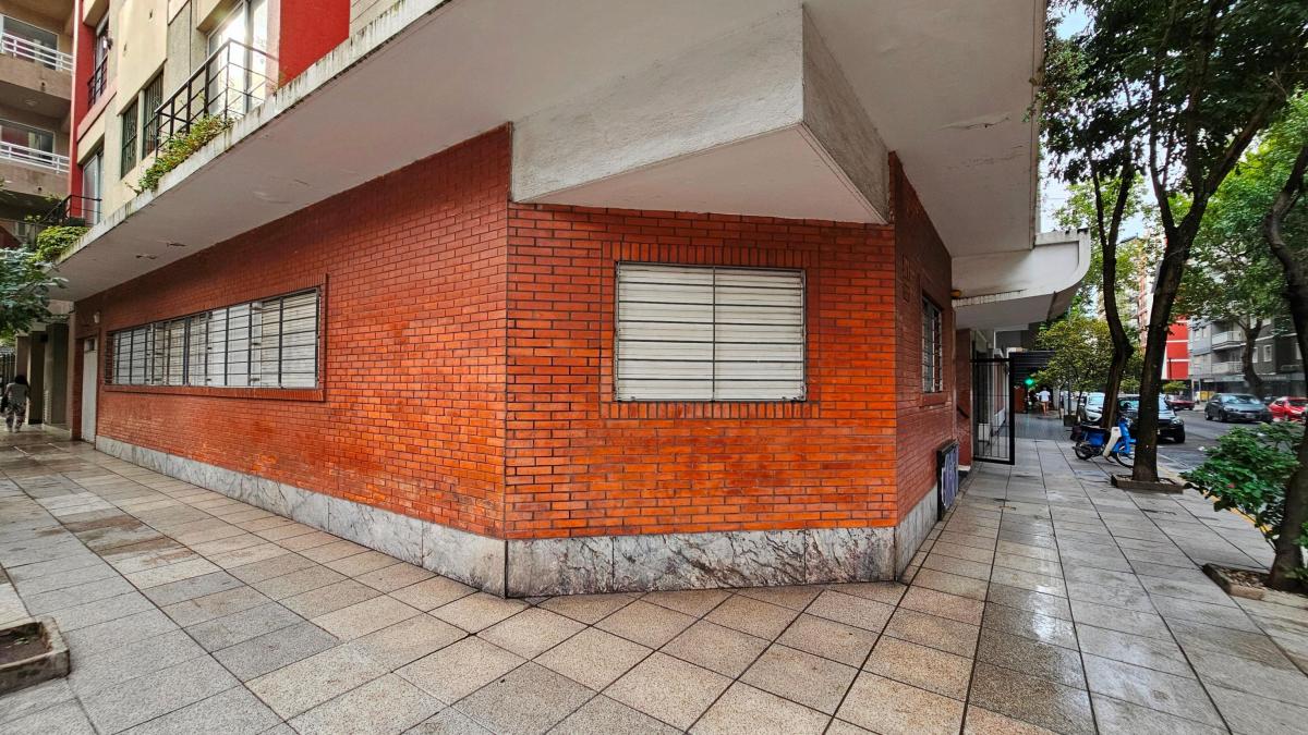 En Venta Oficina de 7 Ambientes con Patio. Zona Macrocentro. 5