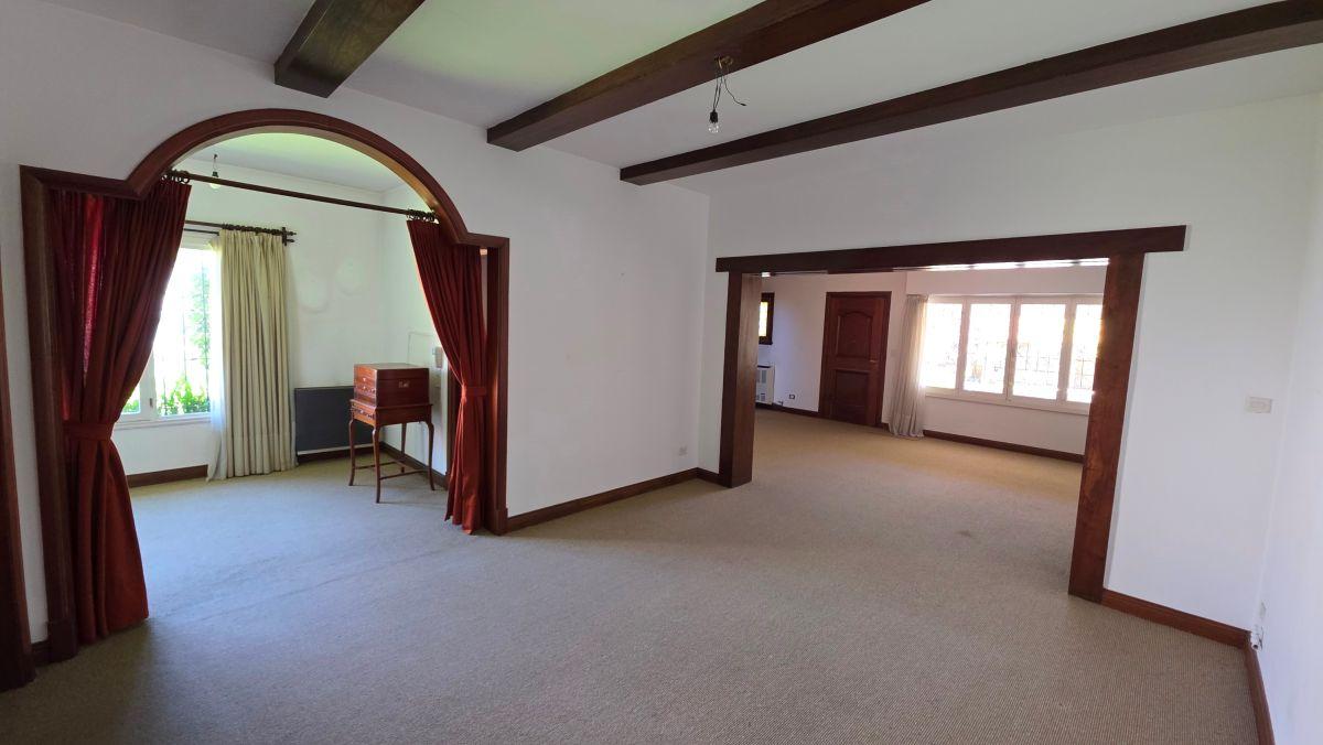 Foto de En venta chalet de 6 ambientes, sobre dos lotes en Barrio Stella Maris., imagen 5