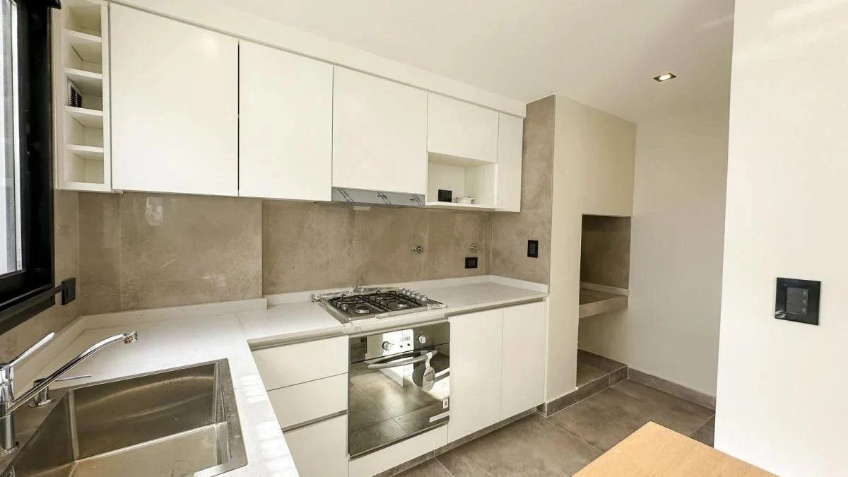 Foto de En venta. Departamento de 3 ambientes, a estrenar, zona La perla a, imagen 4