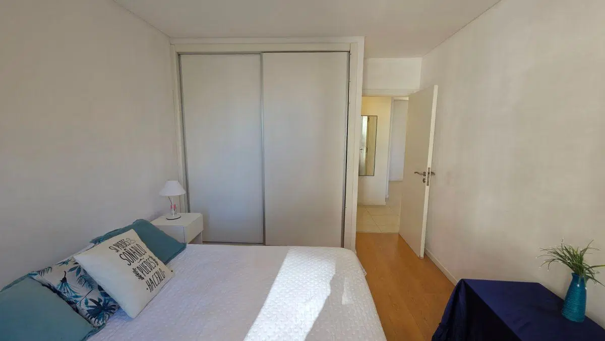 En venta departamento de 2 ambientes con balcón al frente. Zona Centro. 2