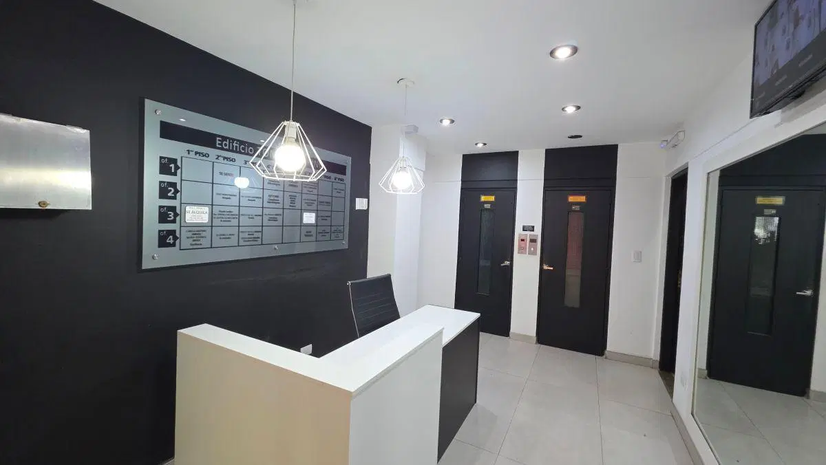 Oficina en venta Zona centro con una superficie cubierta de 42m². 3
