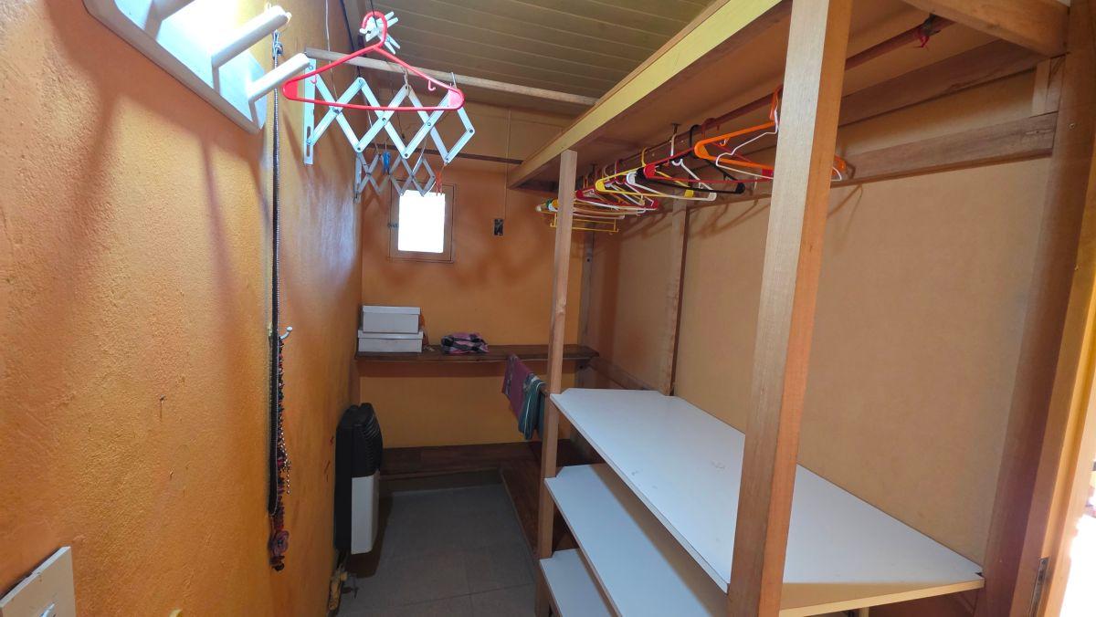 Foto de En venta casa de 4 ambientes con parque. Los troncos., imagen 4
