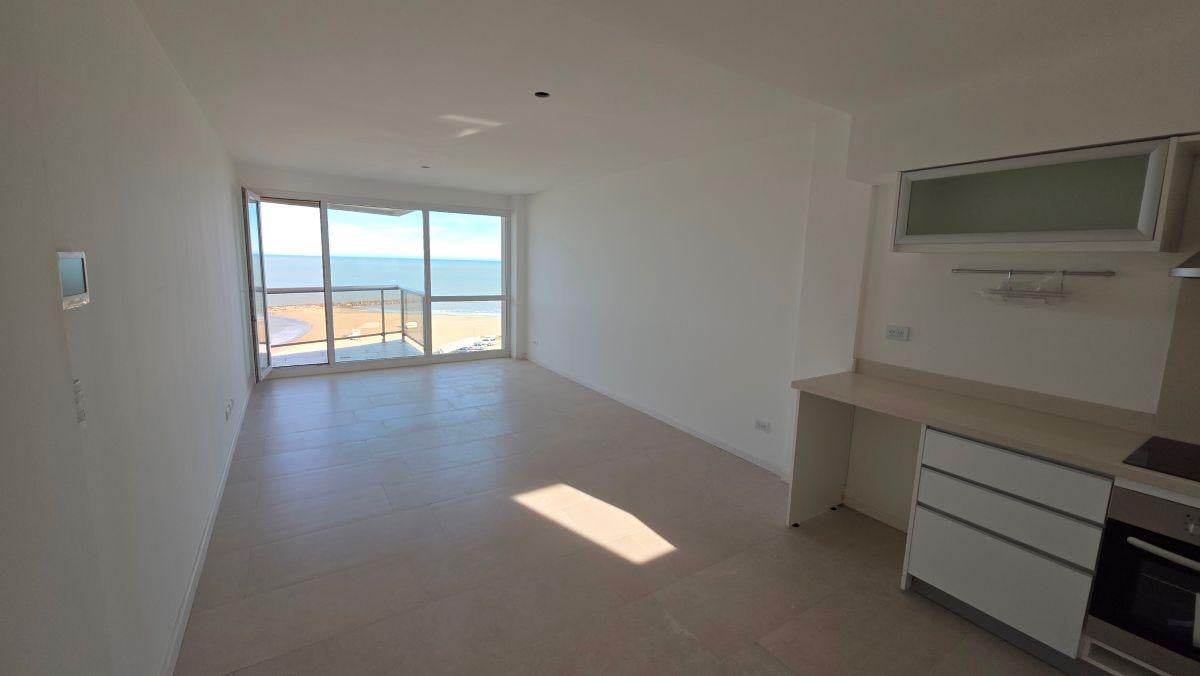 Foto de En venta. Departamento de 2 ambientes con vista al mar. Zona, imagen 3